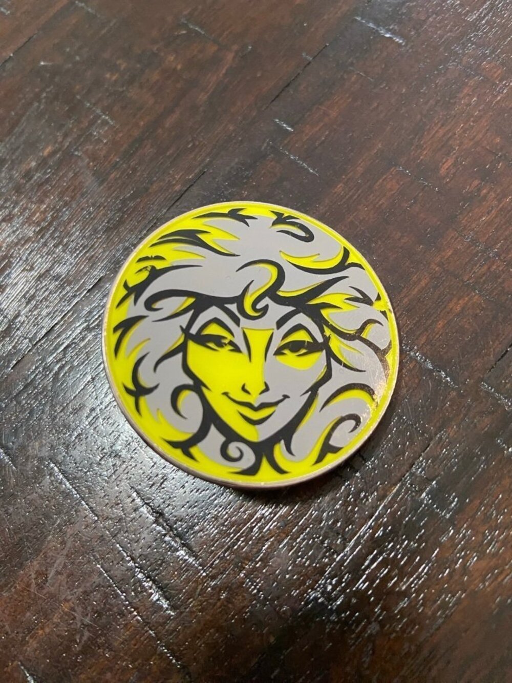 Disney Haunted Mansion Madam Leota Ball Metal Trading Pin